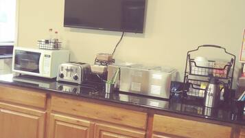 Free continental breakfast