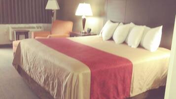 Standard Room, 1 King Bed, Non Smoking | Desk, iron/ironing board, free WiFi, bed sheets