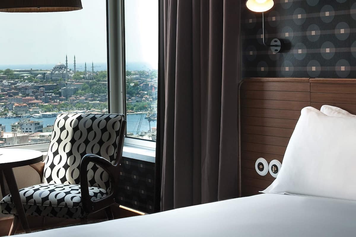 Minibar, in-room safe, desk, blackout drapes