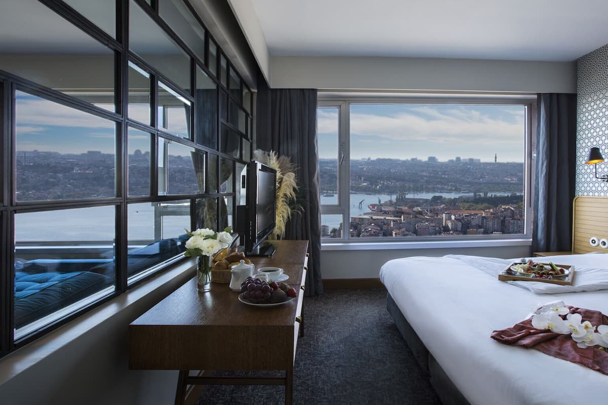 Minibar, in-room safe, desk, blackout drapes