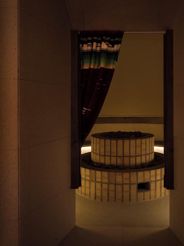 Sauna, body treatments, aromatherapy, facials, reflexology