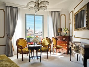 Sviitti, 2 makuuhuonetta (Art) | Egyptinpuuvillaiset lakanat, ylelliset vuodevaatteet, untuvapeitot