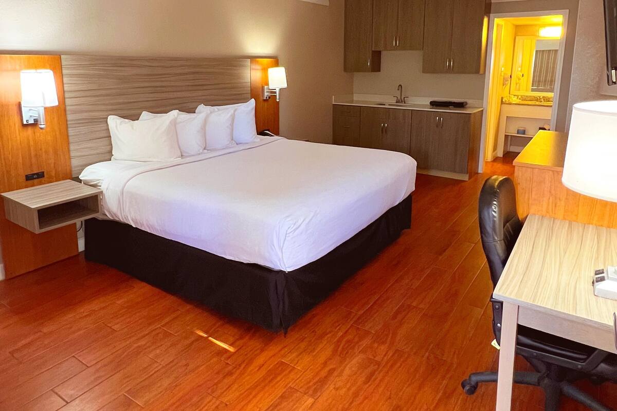 Desk, blackout curtains, iron/ironing board, free WiFi