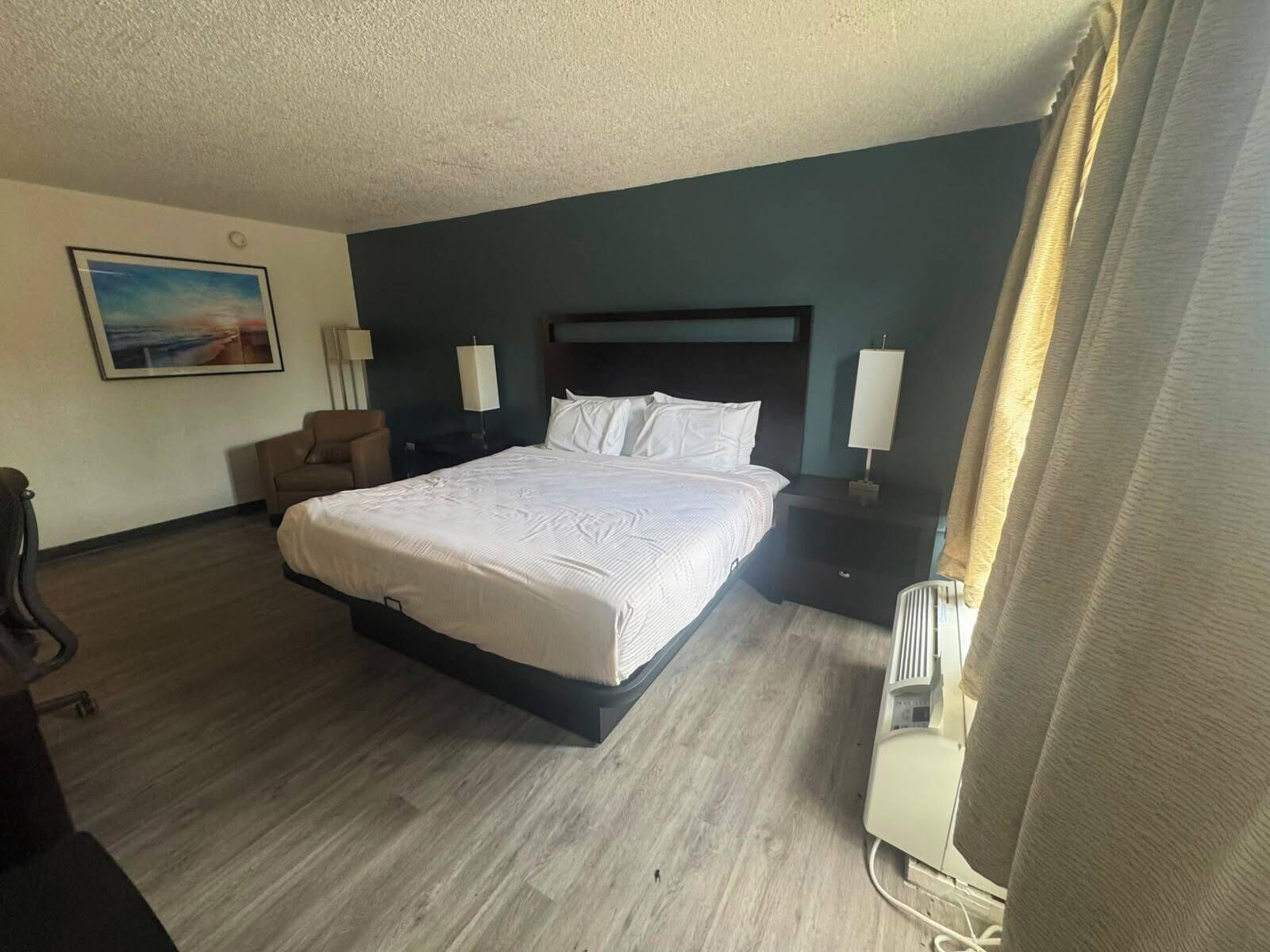 Premium bedding, down comforters, in-room safe, desk