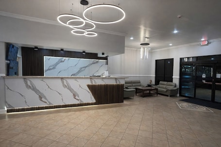 Recepción. Express Inn & Suites