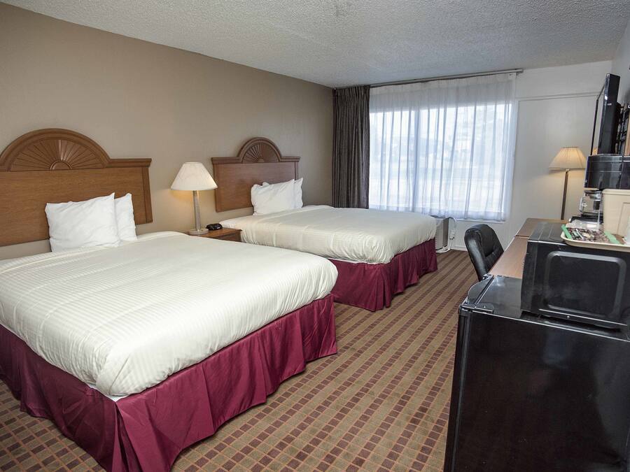 Hochwertige Bettwaren, Daunenbettdecken, Schreibtisch