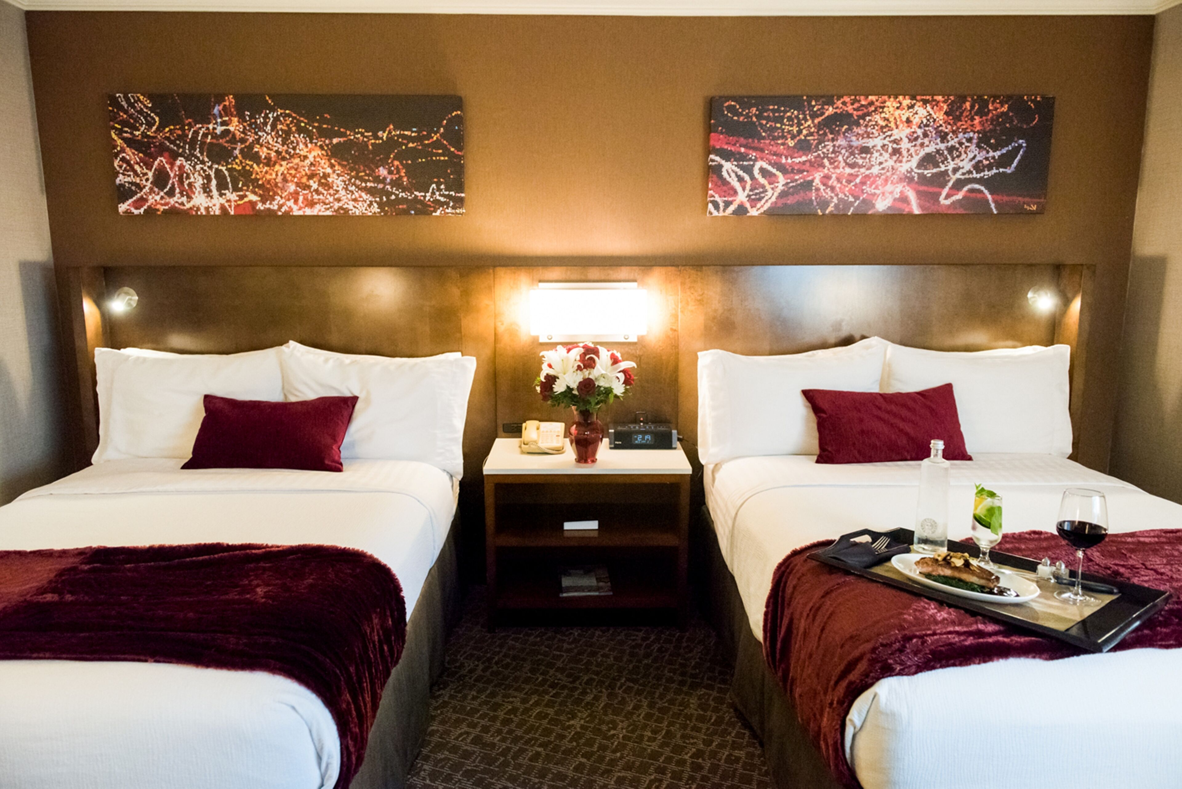 in-room safe, desk, laptop workspace, blackout curtains