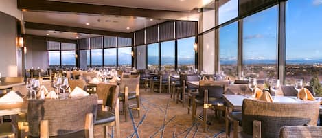 Breakfast, lunch and dinner served