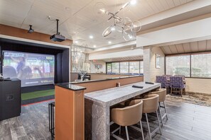 Bar (on property) - DoubleTree by Hilton Hotel Memphis (Memphis)
