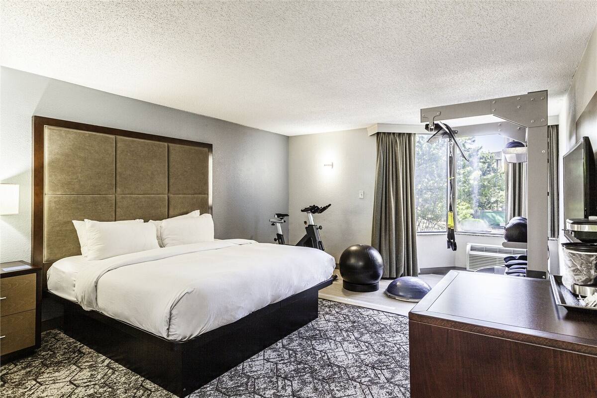 Hochwertige Bettwaren, Pillowtop-Betten, Zimmersafe, Schreibtisch