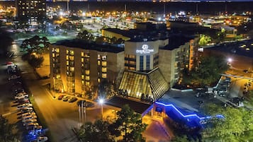 Façade de l’hébergement - soirée/nuit