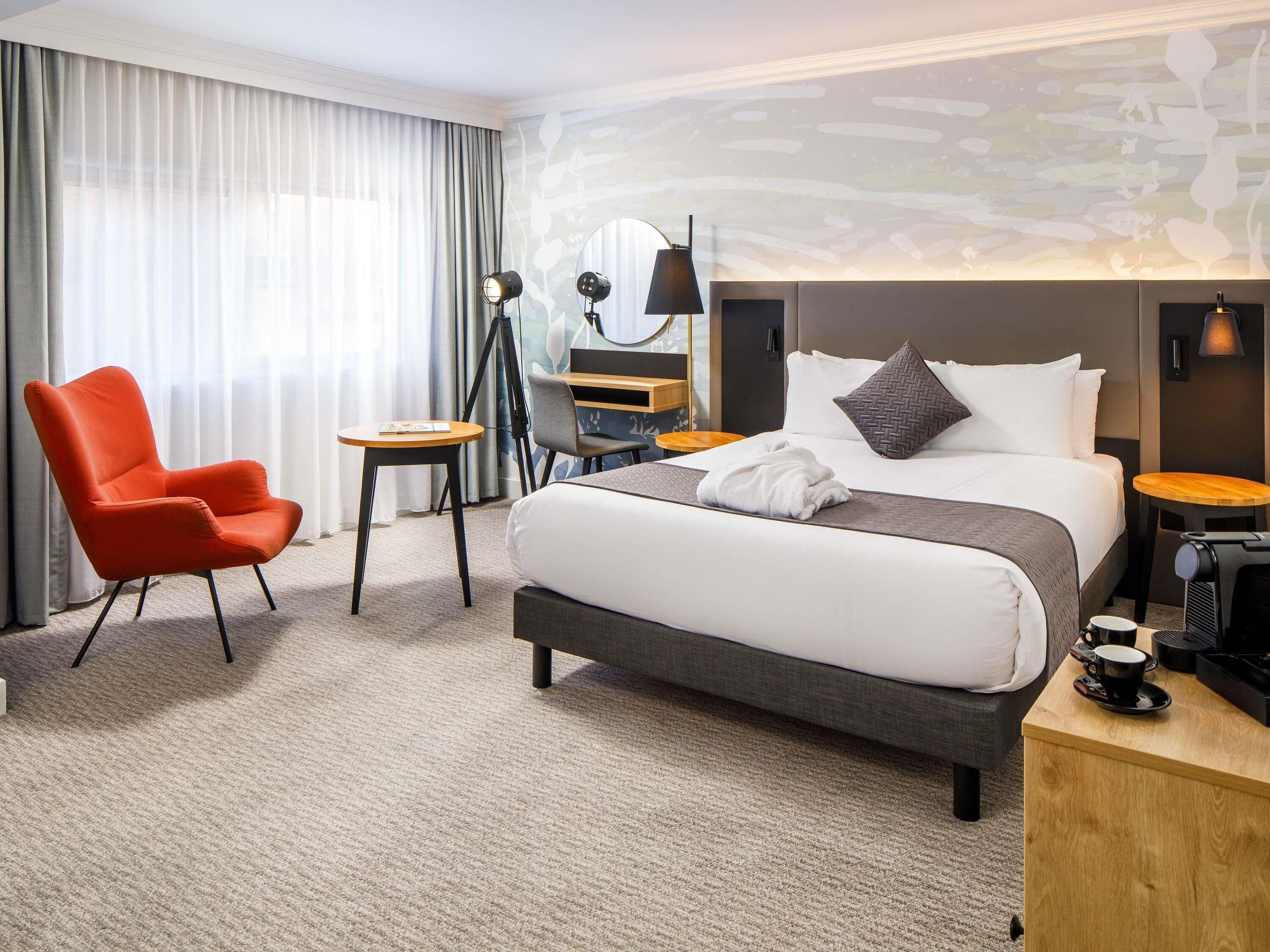 Premium bedding, Select Comfort beds, in-room safe, desk