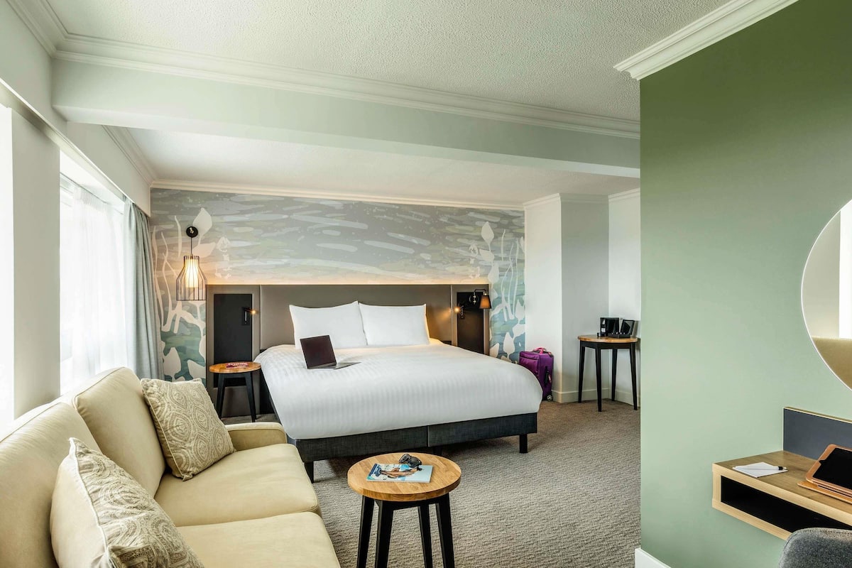 superior suite, 1 double bed with sofa bed, city view | premium bedding, select comfort beds, in-room safe, desk