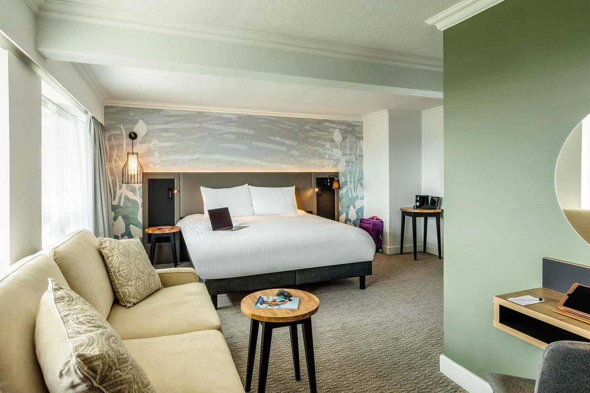 Superior Suite, 1 Double Bed with Sofa bed, City View | Premium bedding, Select Comfort beds, in-room safe, desk