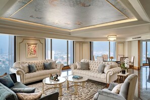 Télévision à écran plat de 106 cm avec chaînes par satellite