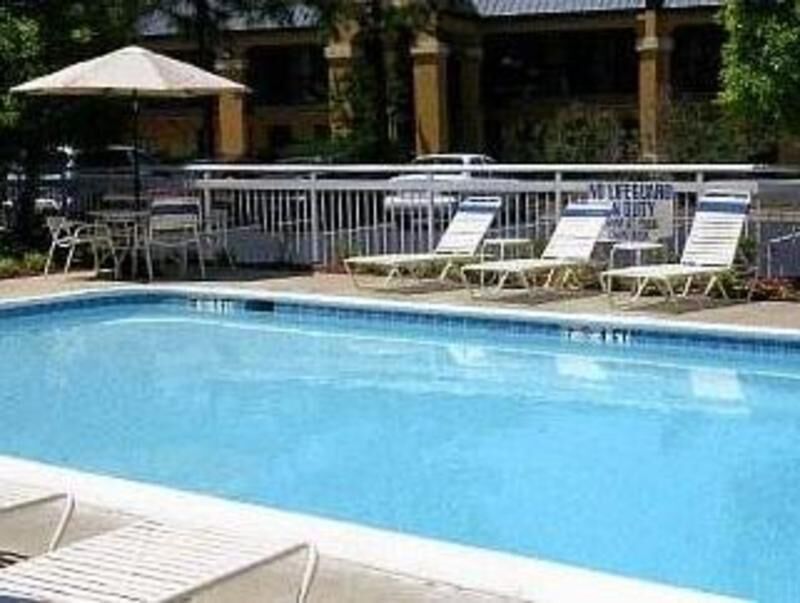 Pool | Seasonal outdoor pool