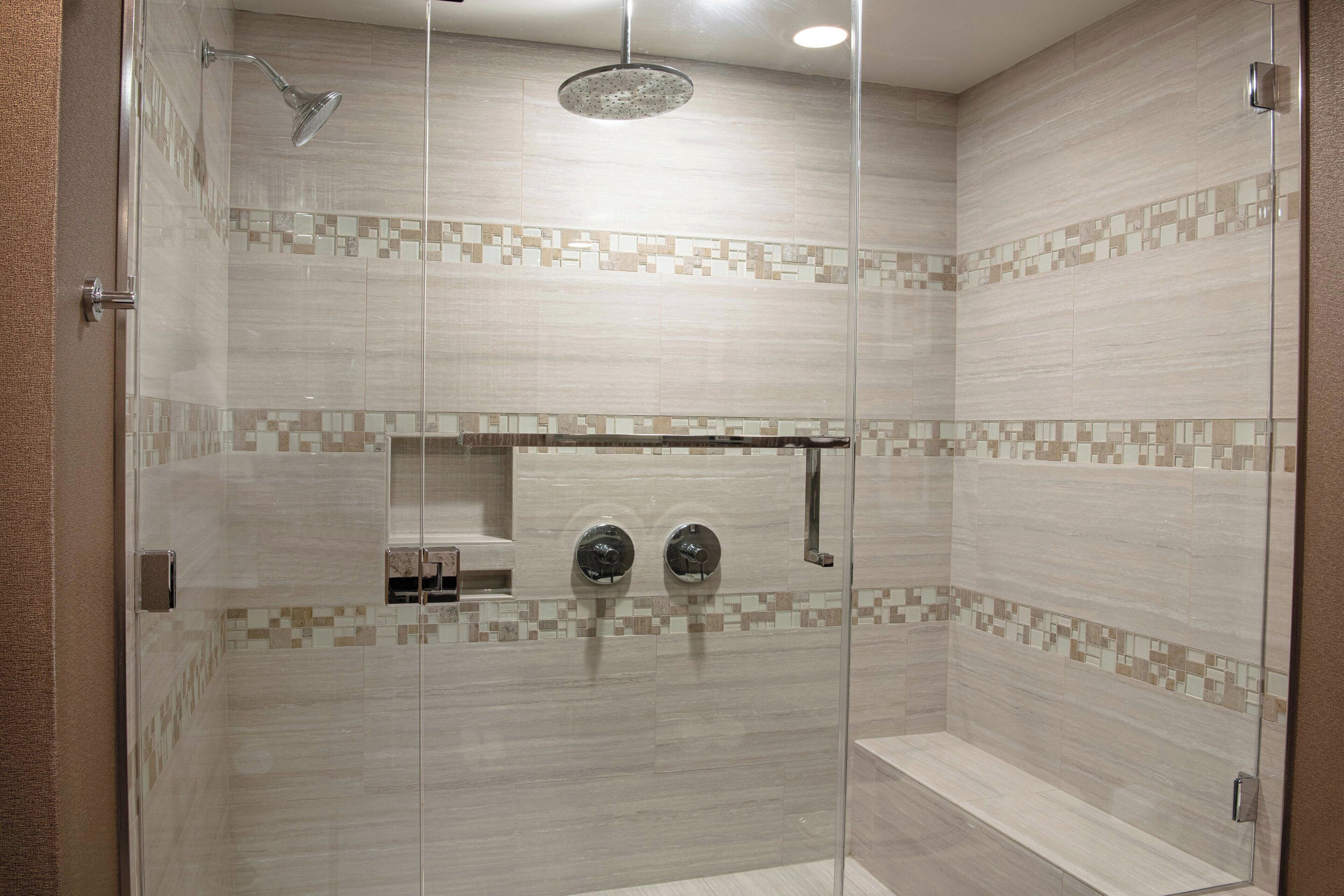 combined shower/bathtub, free toiletries, hair dryer, bathrobes