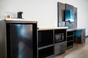 Caja de seguridad en la habitación, escritorio y cortinas blackout 