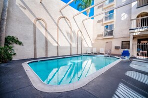 Piscine extérieure