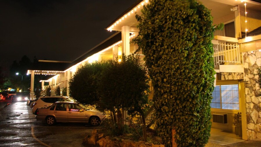 Caravelle Inn Extended Stay