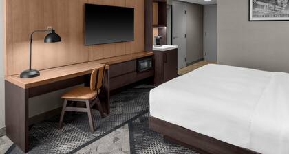 DoubleTree by Hilton Dayton Fairborn