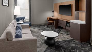 Suite, 1 King Bed | Living area