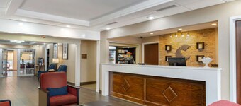 Comfort Inn & Suites - near Robins Air Force Base Main Gate