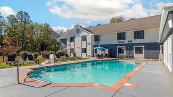 Seasonal outdoor pool