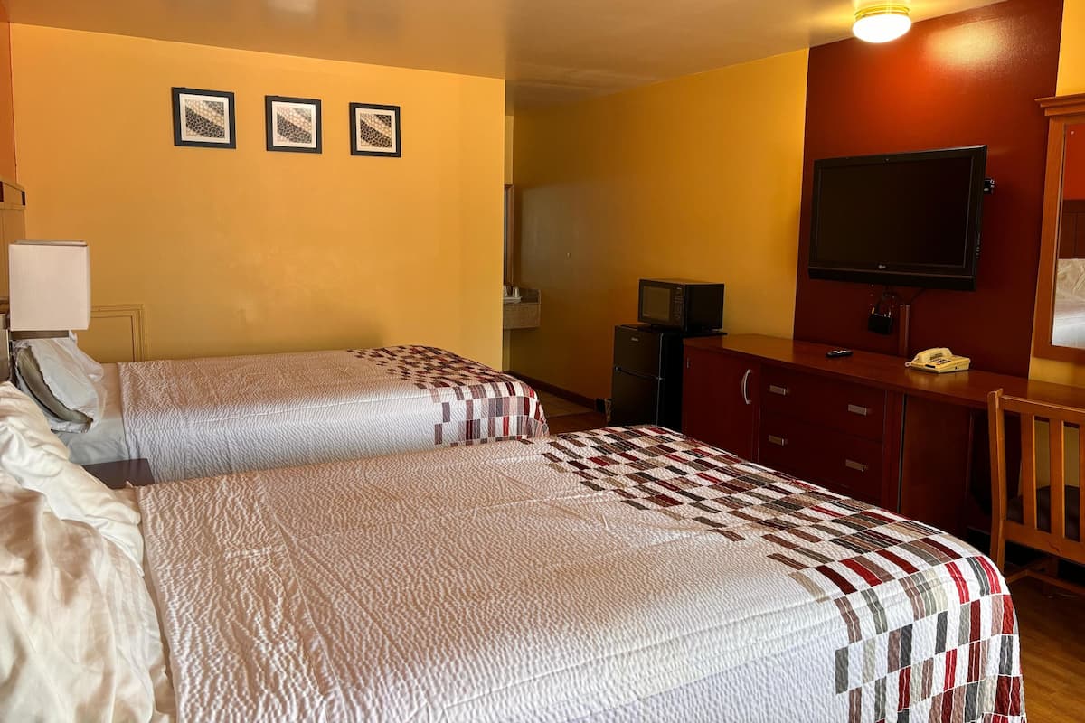 Desk, iron/ironing board, free WiFi, bed sheets