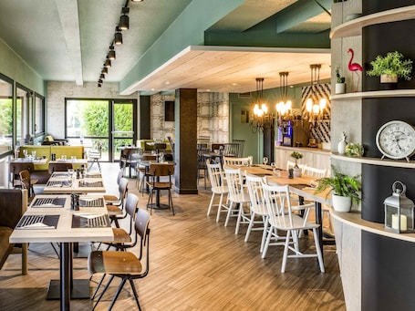 Dîner servi sur place. ibis Creil Sur Oise