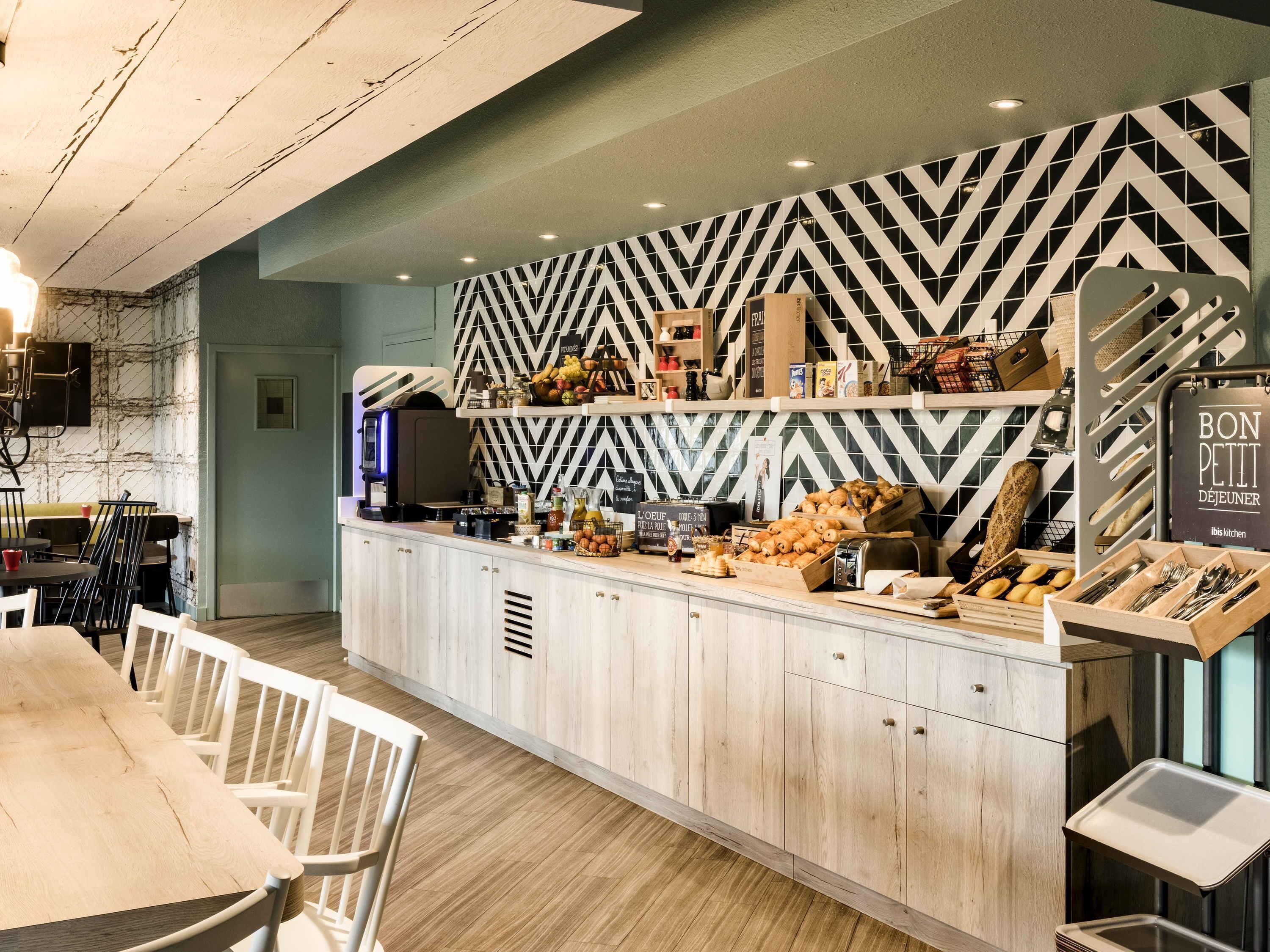 Daily continental breakfast for a fee