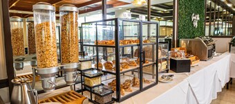 Regency Miami Airport by Sonesta