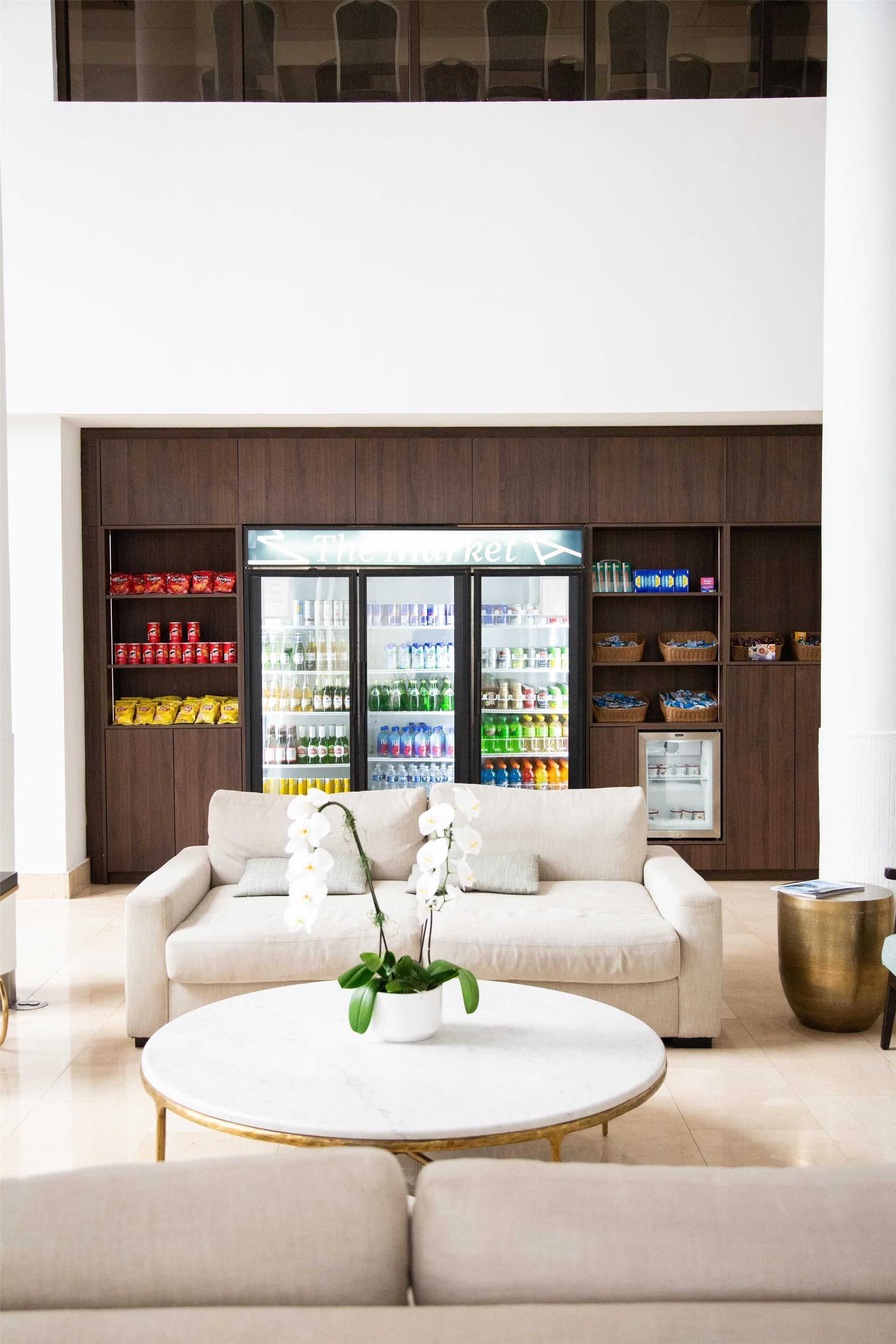 Photo - Regency Miami Airport by Sonesta
