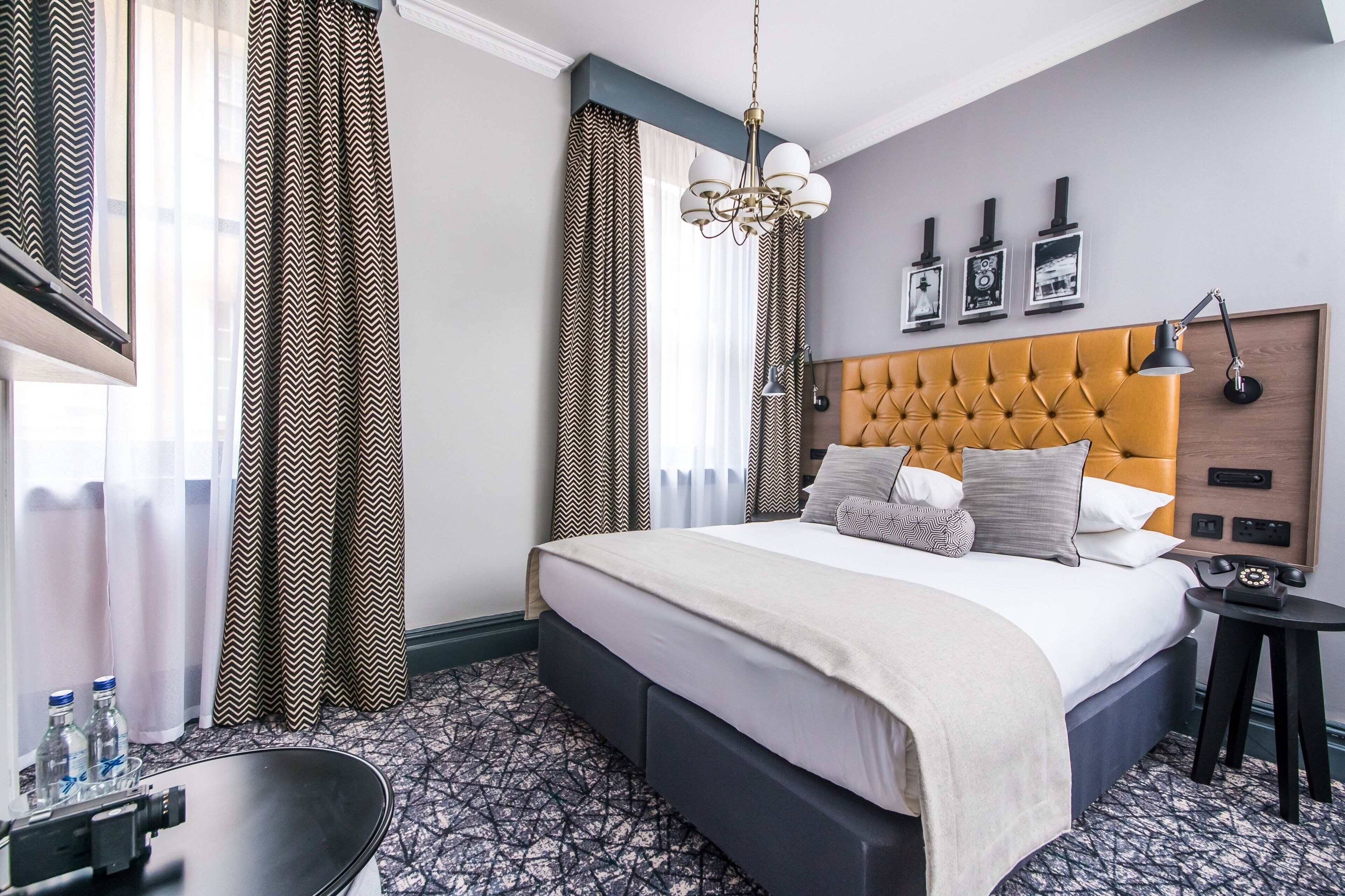 Cheap hotels online in bath