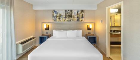 Suite, 1 cama King size y sofá cama, para no fumadores | Ropa de cama de alta calidad, camas con pillow-top y escritorio