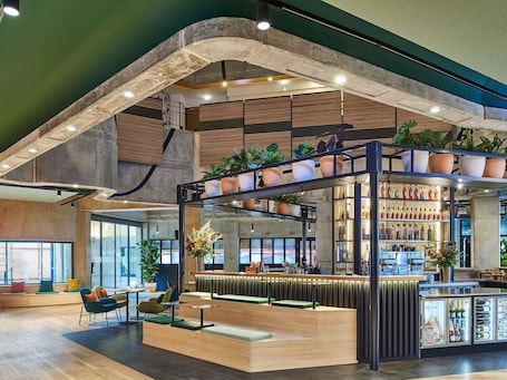 Bar (on property). Novotel Paris Gare De Lyon