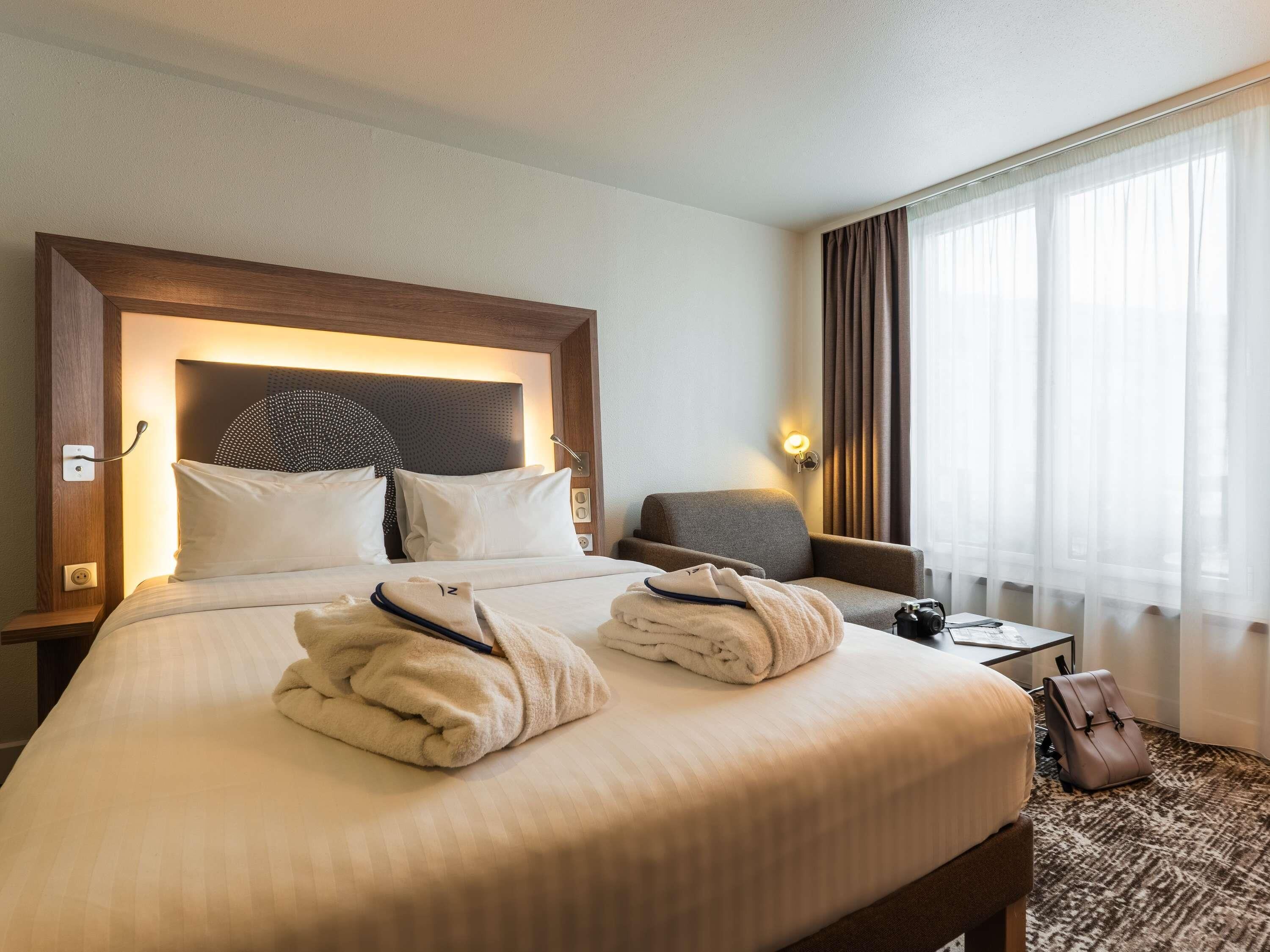 Executive Triple Room, 1 Queen Bed with Sofa bed