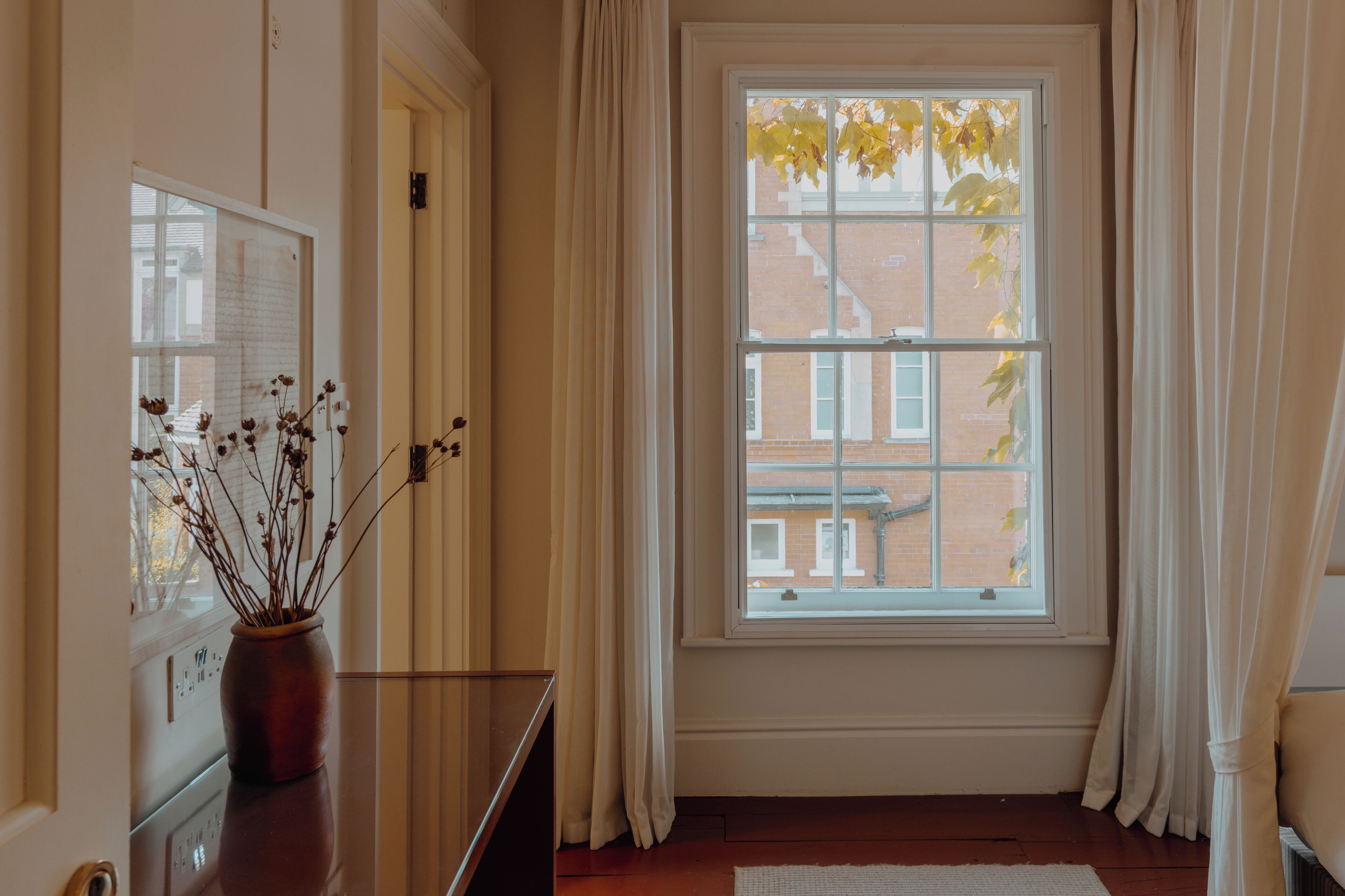 suite (the clifton) | living area | tv, toys