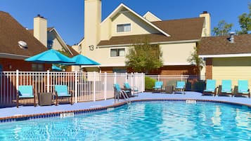 Outdoor pool, open 9:00 AM to 8:30 PM, sun loungers