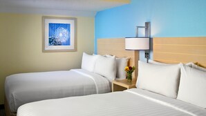 In-room safe, desk, blackout curtains, iron/ironing board - Sonesta ES Suites South Brunswick - Princeton (Monmouth Junction)