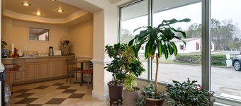 Key West Inn - Newport News