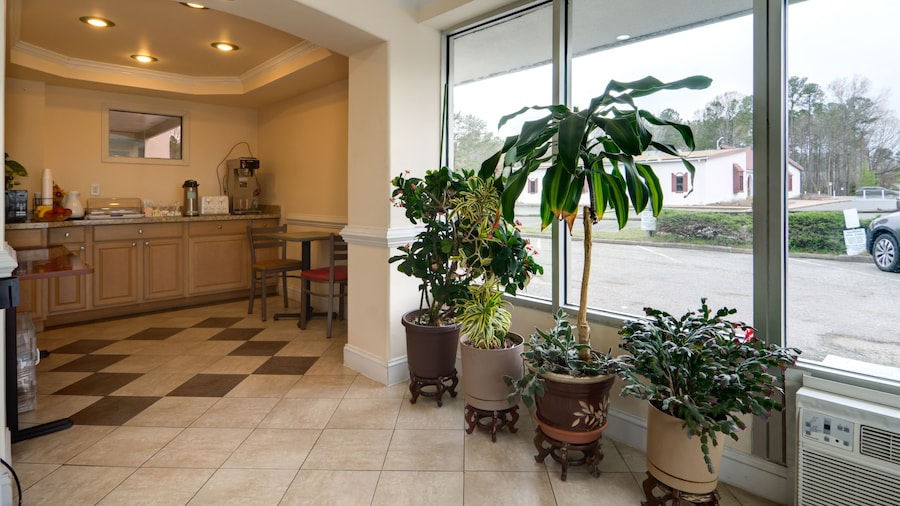 Key West Inn - Newport News