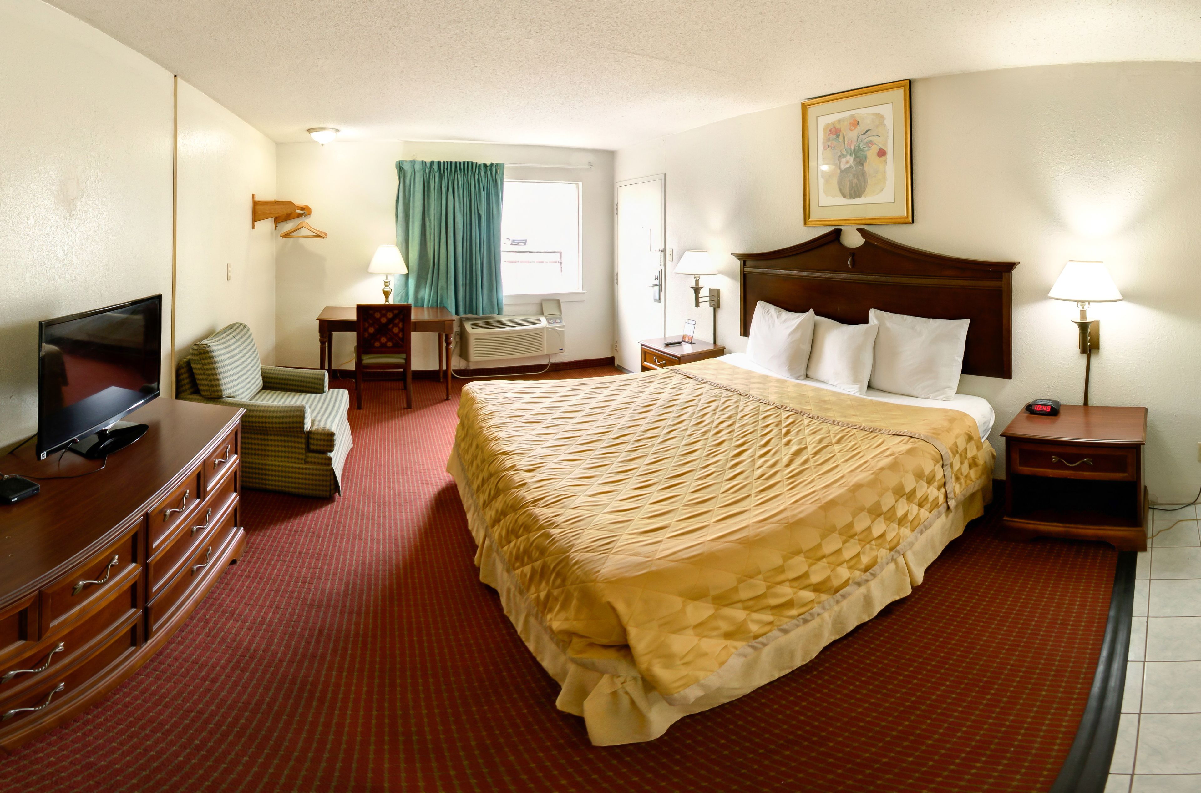 Room, 1 Queen Bed, Smoking | Desk, iron/ironing board, free WiFi, bed sheets