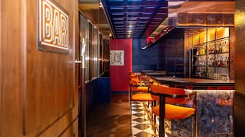 Bar (in der Unterkunft)