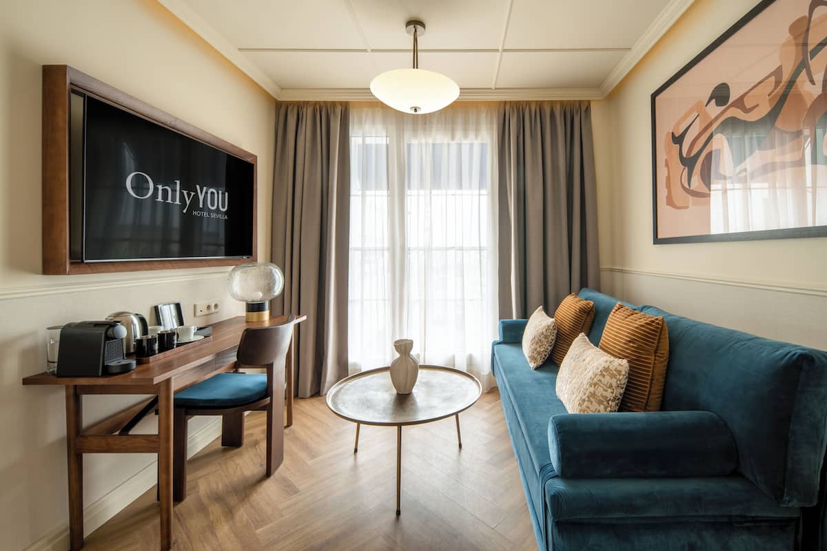 Premium bedding, minibar, in-room safe, desk