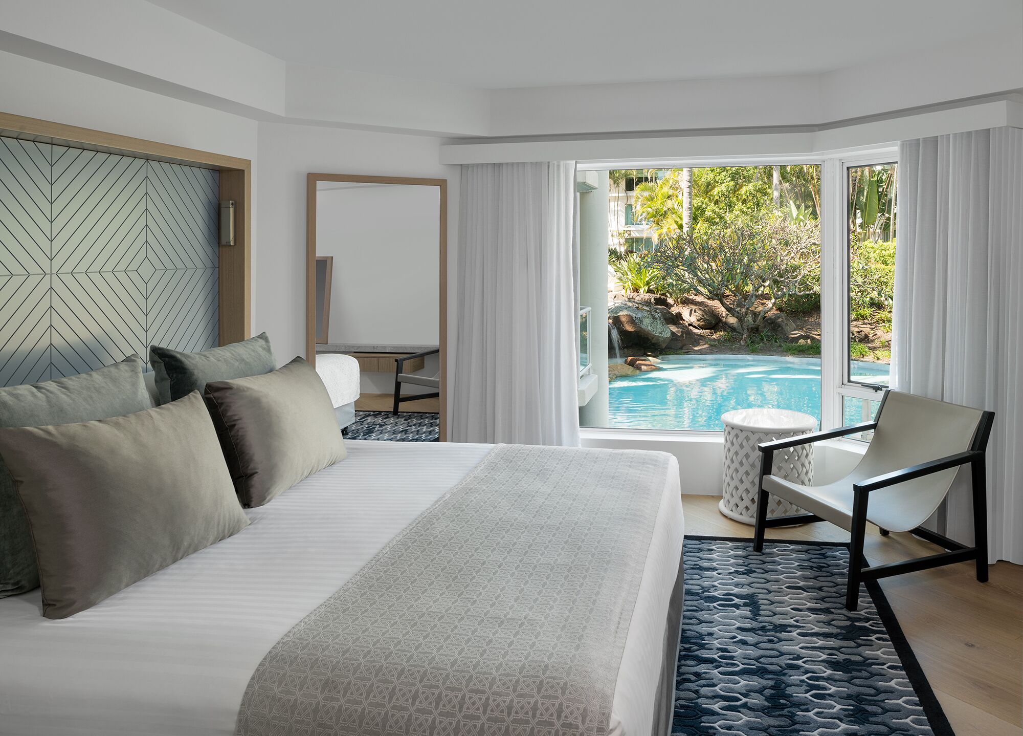 Minibar, in-room safe, desk, blackout curtains