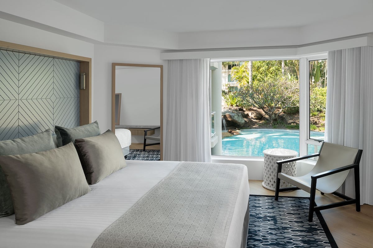 Villa, 3 Bedrooms, Non Smoking | Minibar, in-room safe, desk, blackout drapes