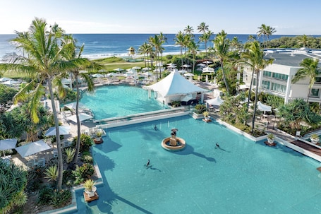 2 piscinas al aire libre