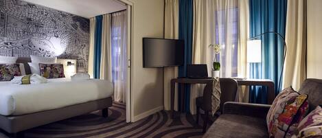 Premium bedding, in-room safe, desk, blackout drapes