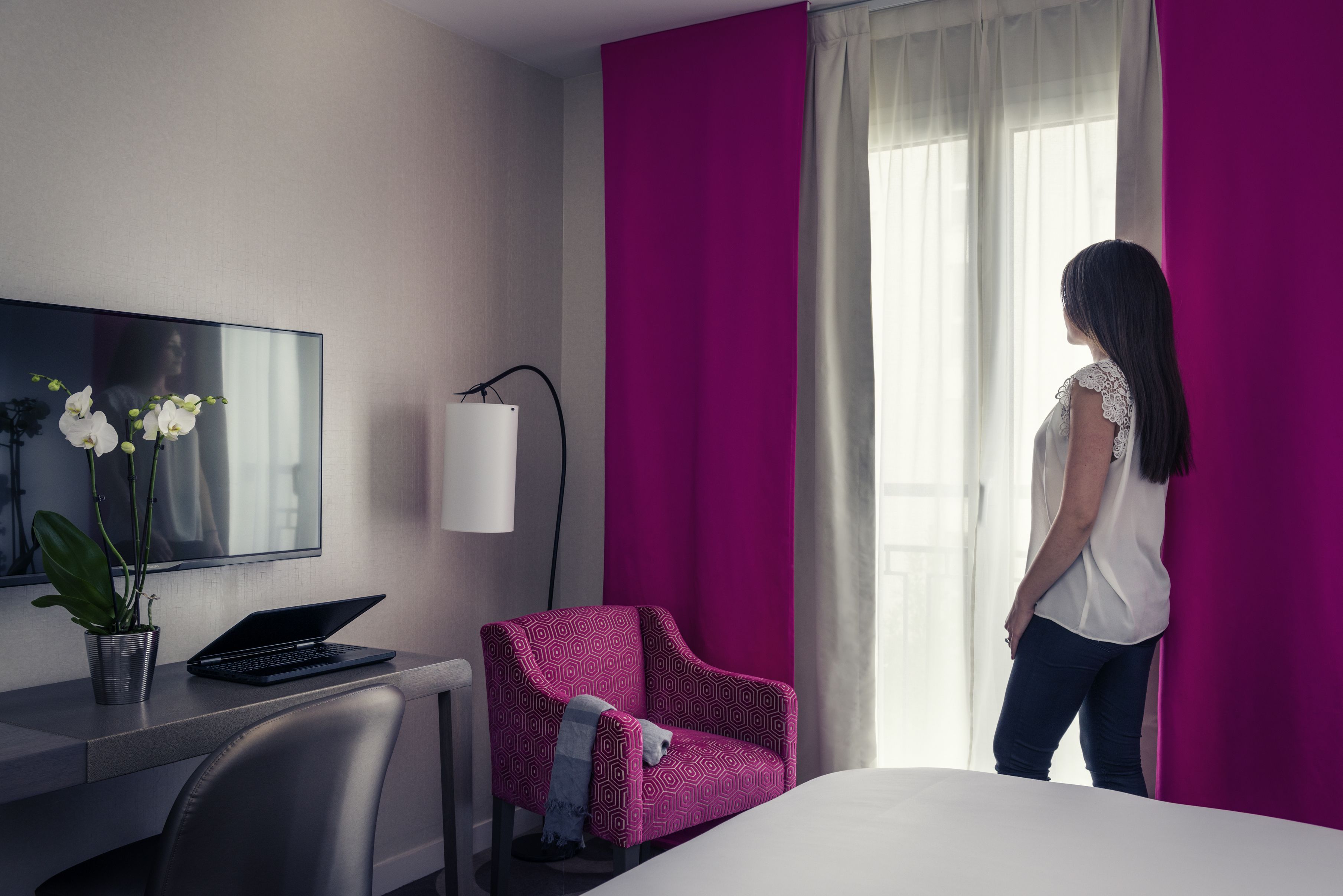 privilege, double room, 1 double bed | premium bedding, in-room safe, desk, blackout curtains